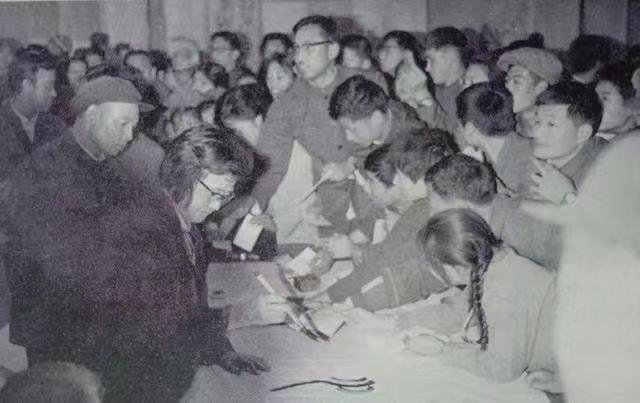 筹备举办“全国第一届书法篆刻展览”
